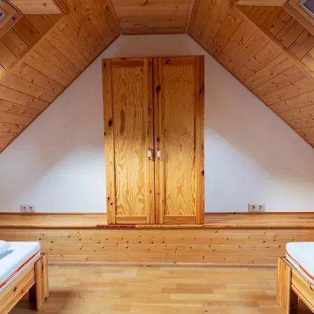 Apartament Farkaskutvoelgy *