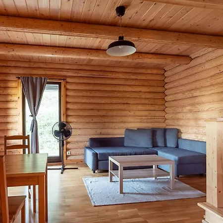 Farkaskutvoelgy Apartament Felsőtold